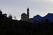 09 Passando da Moio de' Calvi vista sulla chiesa di Baresi